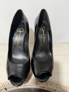 Jessica Simpson Black Patent Peep-Toe Pumps